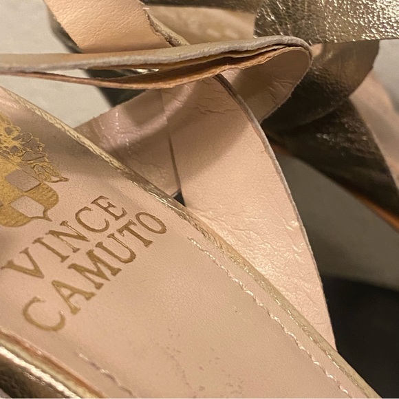 Vince Camuto Peppa Gold Platform Heels 7.5 - Picture 7 of 7